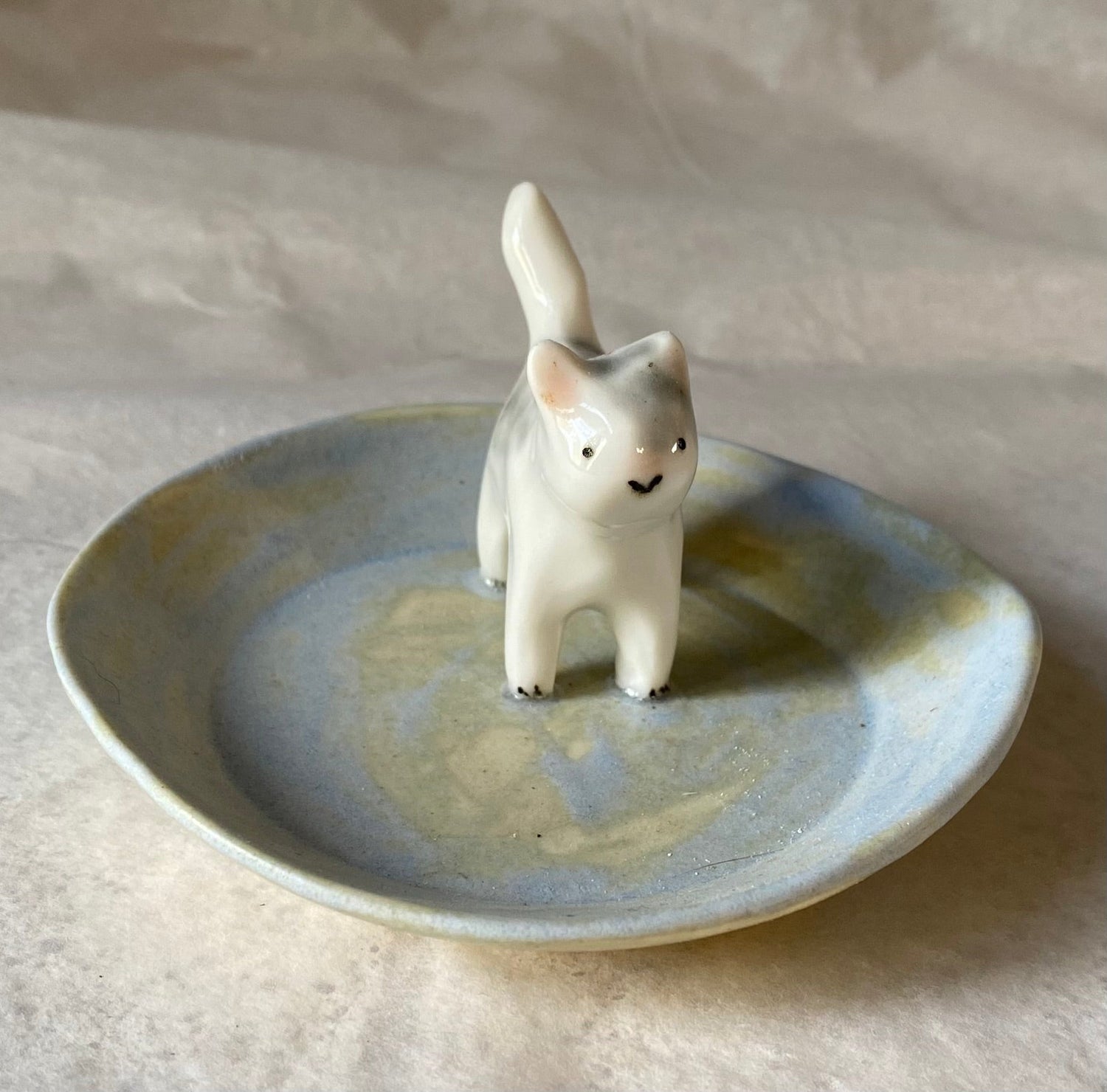 OBJECTS AND SCULPTURES